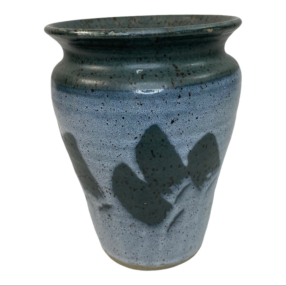 Old-Style 80’s Ceramic Decorative Vase 8” signed - Picture 9 of 11